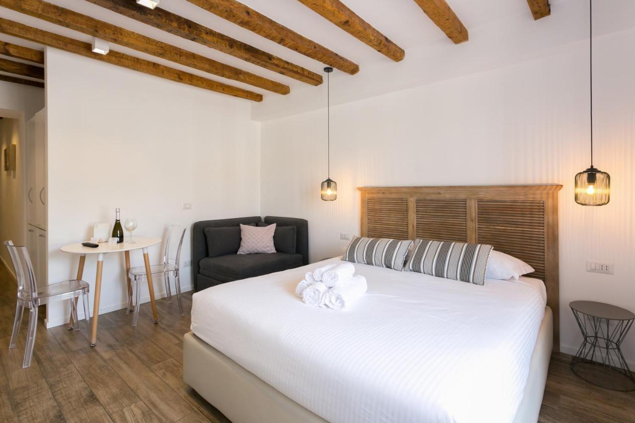 Navigli - Vigevano 45 & Casale 3A Studios มิลาน ห้อง รูปภาพ